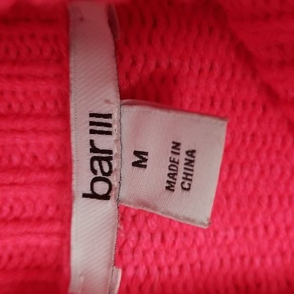 Bar 111 Cropped turtleneck sz medium - Picture 3 of 6